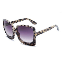 Load image into Gallery viewer, Higodoy Fashion Oversized Women Sunglasses